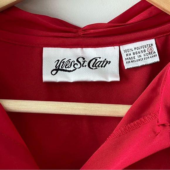 Red Vintage Cape Shirt - Picture 4 of 4